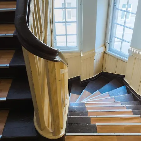 Centre & Cosy By Renters